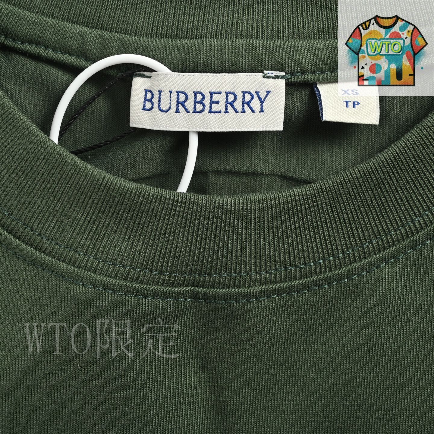 新品未使用　BURBERRY リバーシブルパンツ　24M 今日WTO】Burberry 25SS クロスステッチ刺繍戦馬 T シャツ-UL77