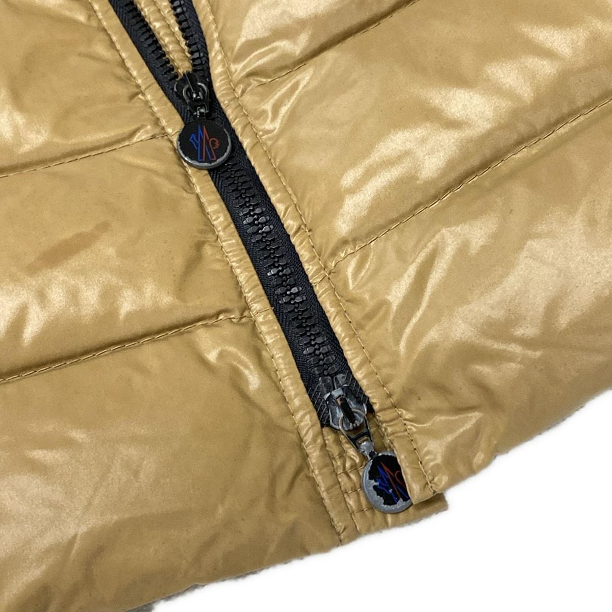 MONCLER モンクレール