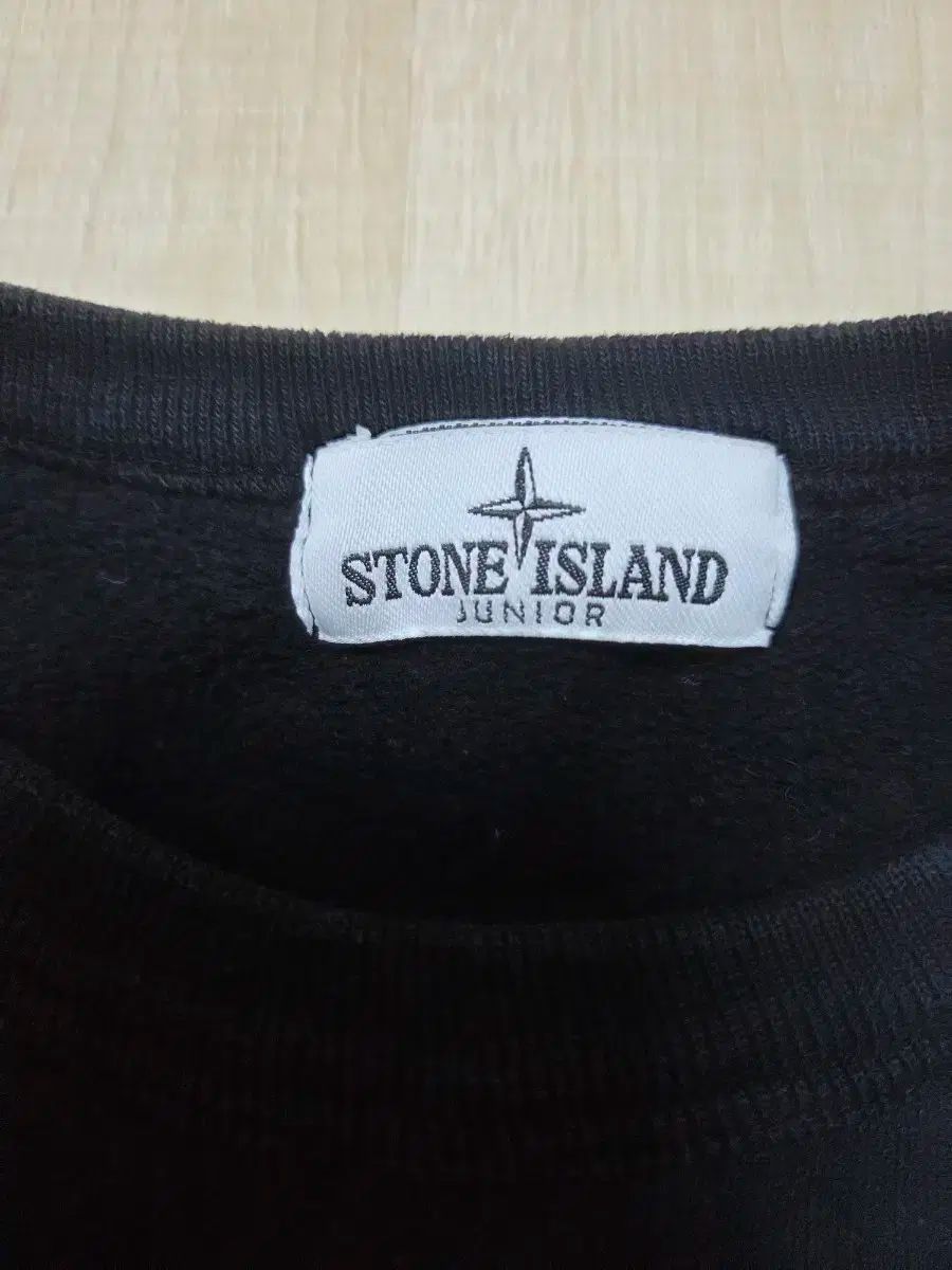  12 Y ストーンアイランドジュニア 裏起毛 スウェットシャツ Tシャツ トップス