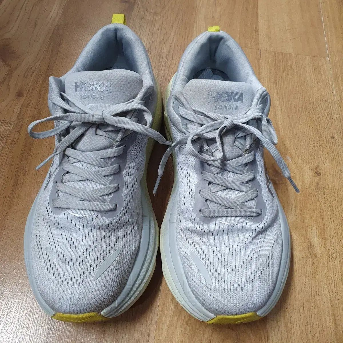 HOKA ONE ONE ホカオネオネ HOKA ボンダイ 8 ニンバス クラウド 著名人 グリーン