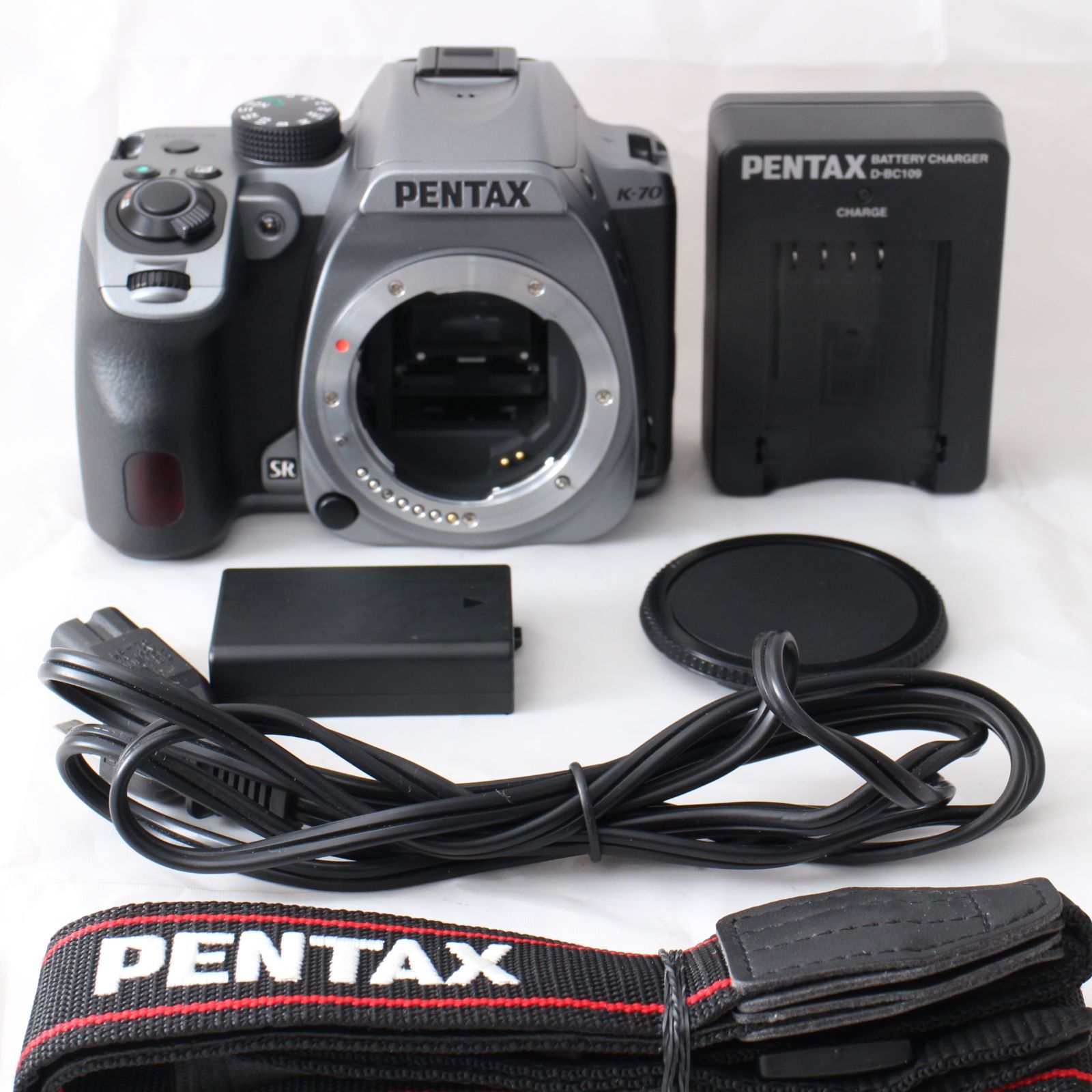 ☆美品☆ ショット数3487回! PENTAX ペンタックス K-70 ボディ 