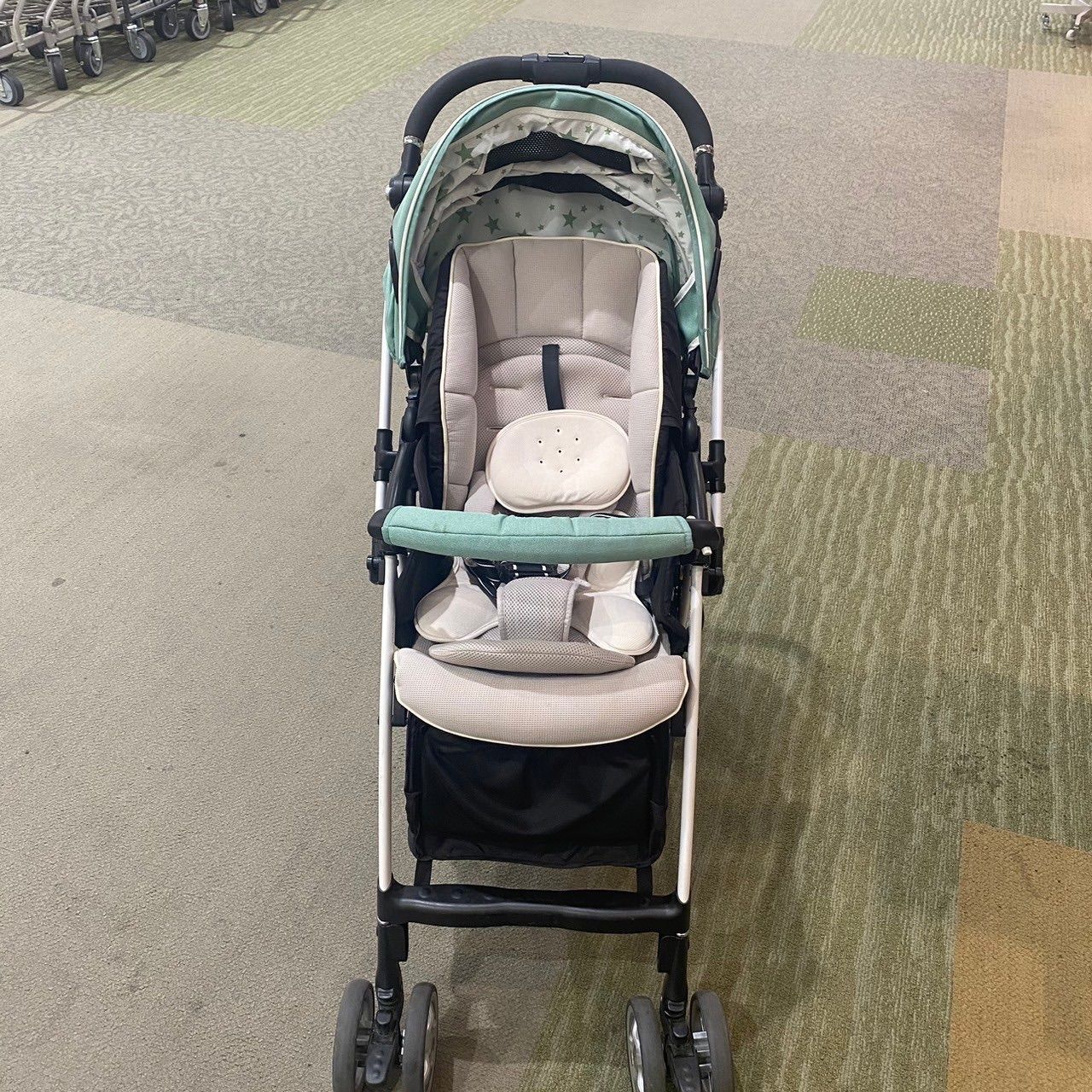 アップリカ ラクーナビッテ スターグリーン ベビーカー 星柄 ハイ  