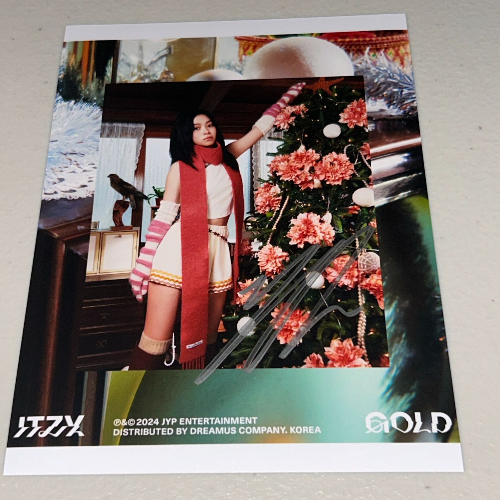 ITZY 直筆サイン「GOLD」スチール写真5枚 ITZY 直筆サイン「GOLD」スチール写真5枚 - メルカリ