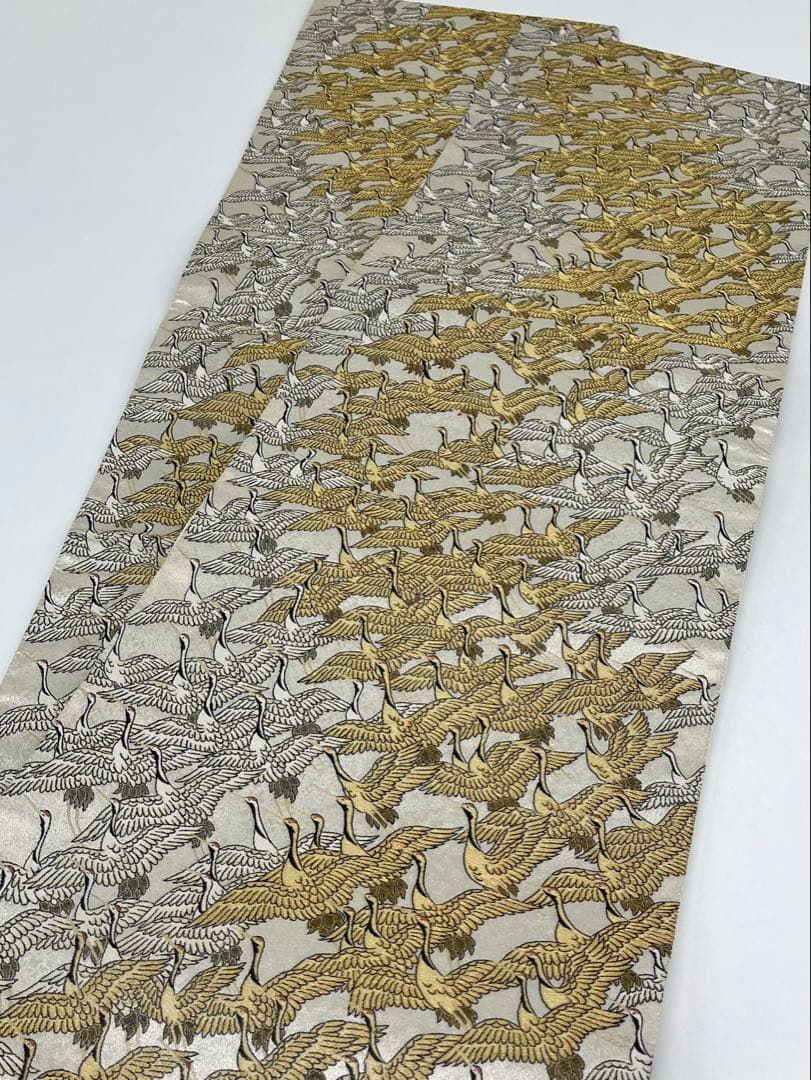 A5 吉祥文様 金糸 松 鶴 瑞鳥 菱形 宝尽し 全通 正絹 フォーマルな袋帯 A5 吉祥文様 金糸 松 鶴 瑞鳥 菱形 宝尽し 全通 正絹 フォーマルな袋帯