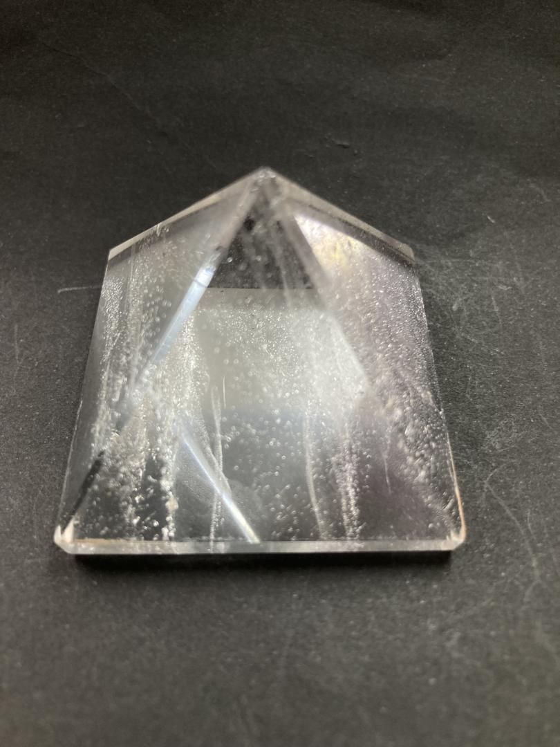 クリスタル E34360水晶＊ピラミッド＊Quartz＊天然石＊磨き＊ 水晶