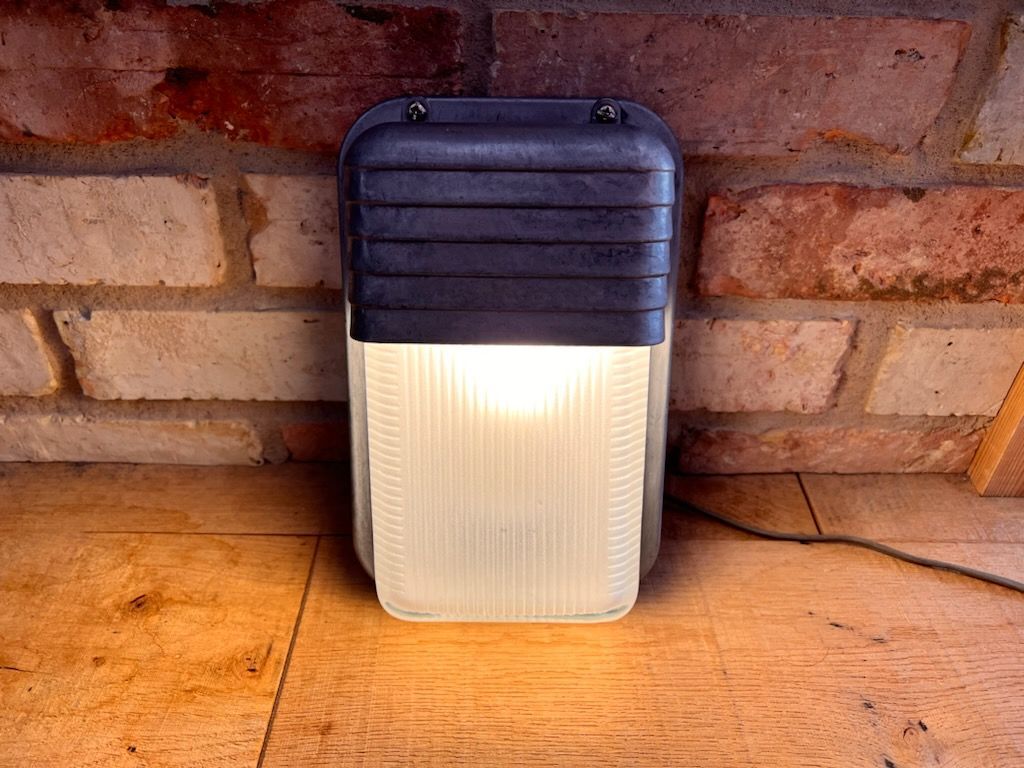 ビンテージ照明 壁付けライト フットランプ 足元照明 インダストリアル照明 デザイン照明 アンティークライト レトロ照明 表札ライト 玄関ライト 店舗照明 カフェ照明 フットライト WWW_TOUSALAFERME_COM