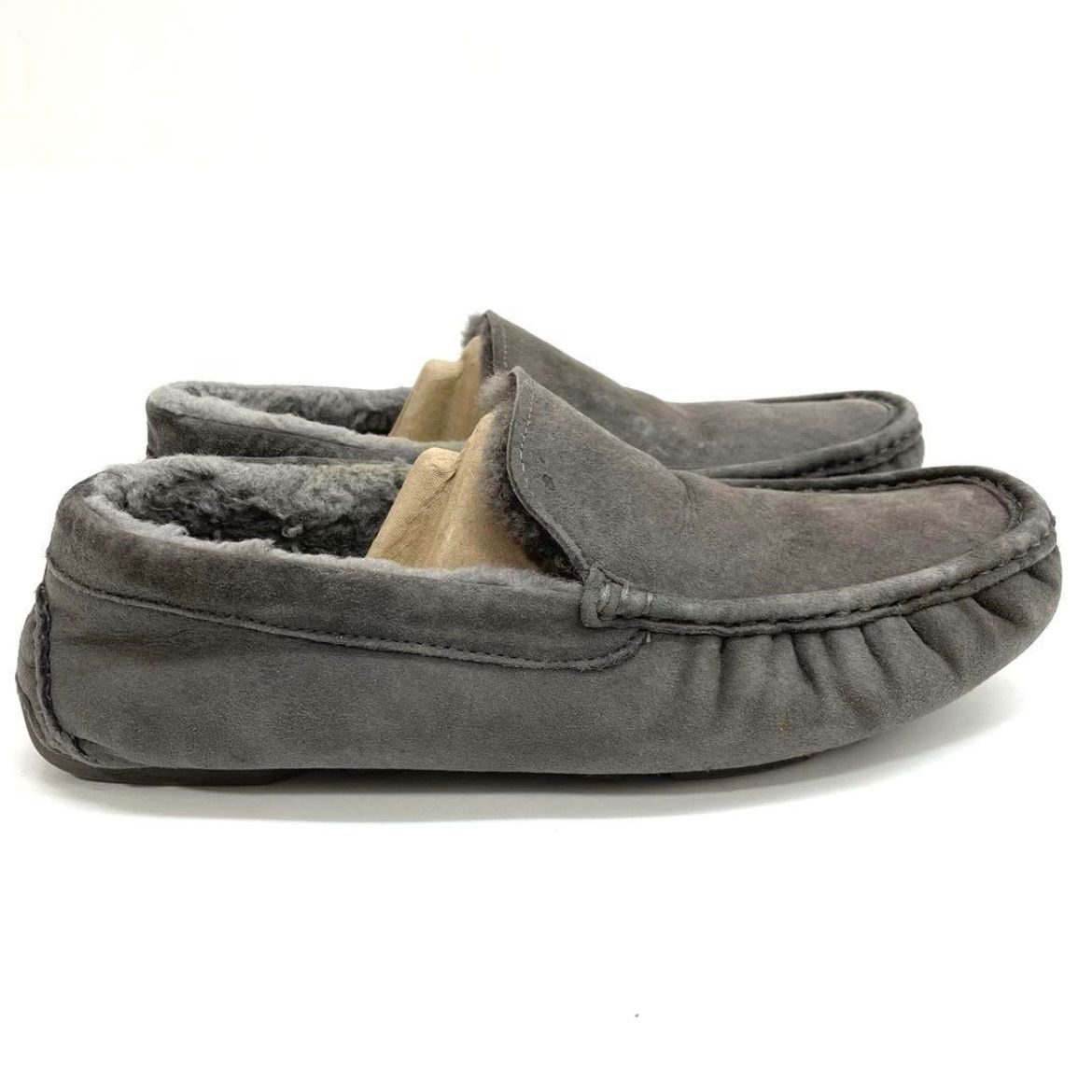 UGG アグ モカシン ボートシューズ シープスキン スリッポン