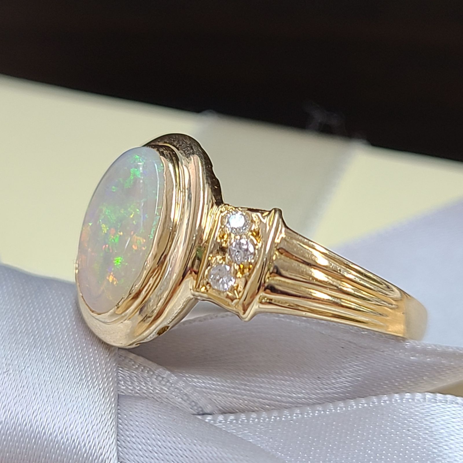 買物5日間限定出品 宝石商イチオシ 遊色最強 オパール 750 ダイヤモンド リング ラストチャンス 18K オパール