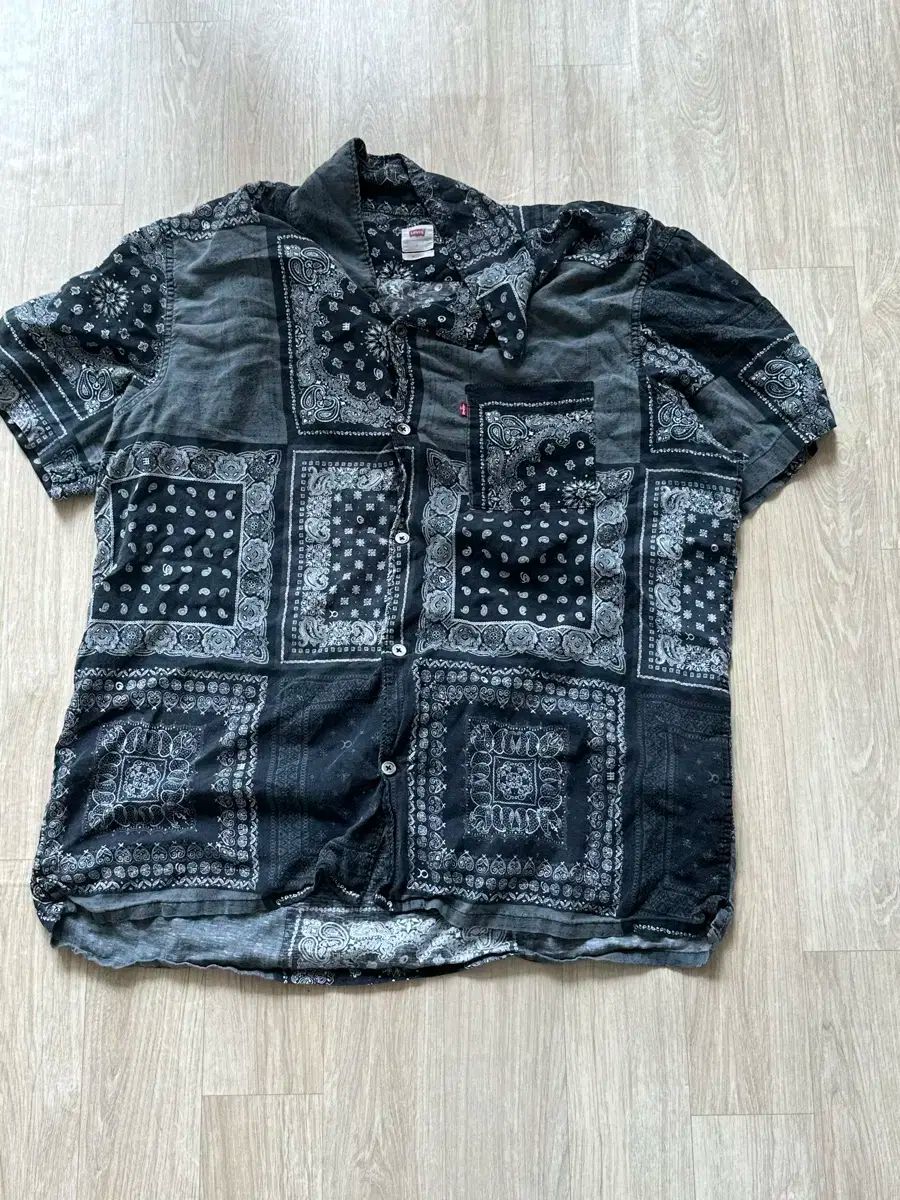 LEVI S リーバイス ペイズリー シャツ