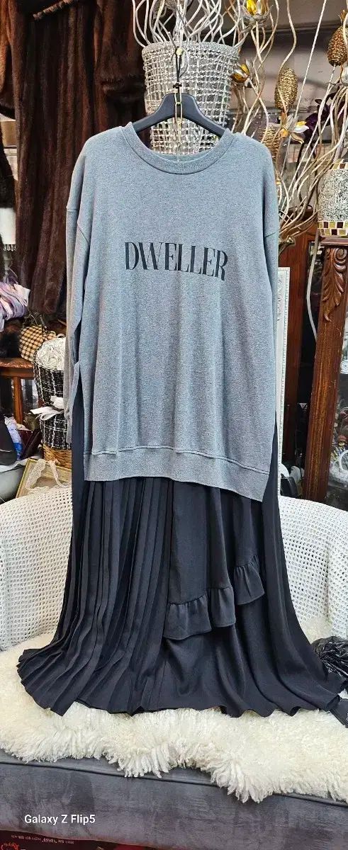 ジューシージューディ ロング グレー トレーナー ＋ 黒 プリーツ ロングフリードレス