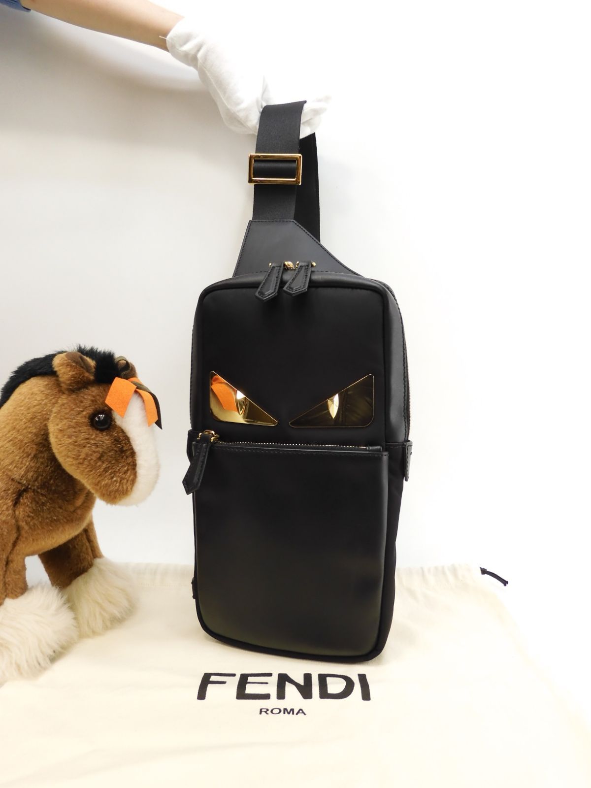 FENDI モンスター ボディーバッグ - ボディーバッグ