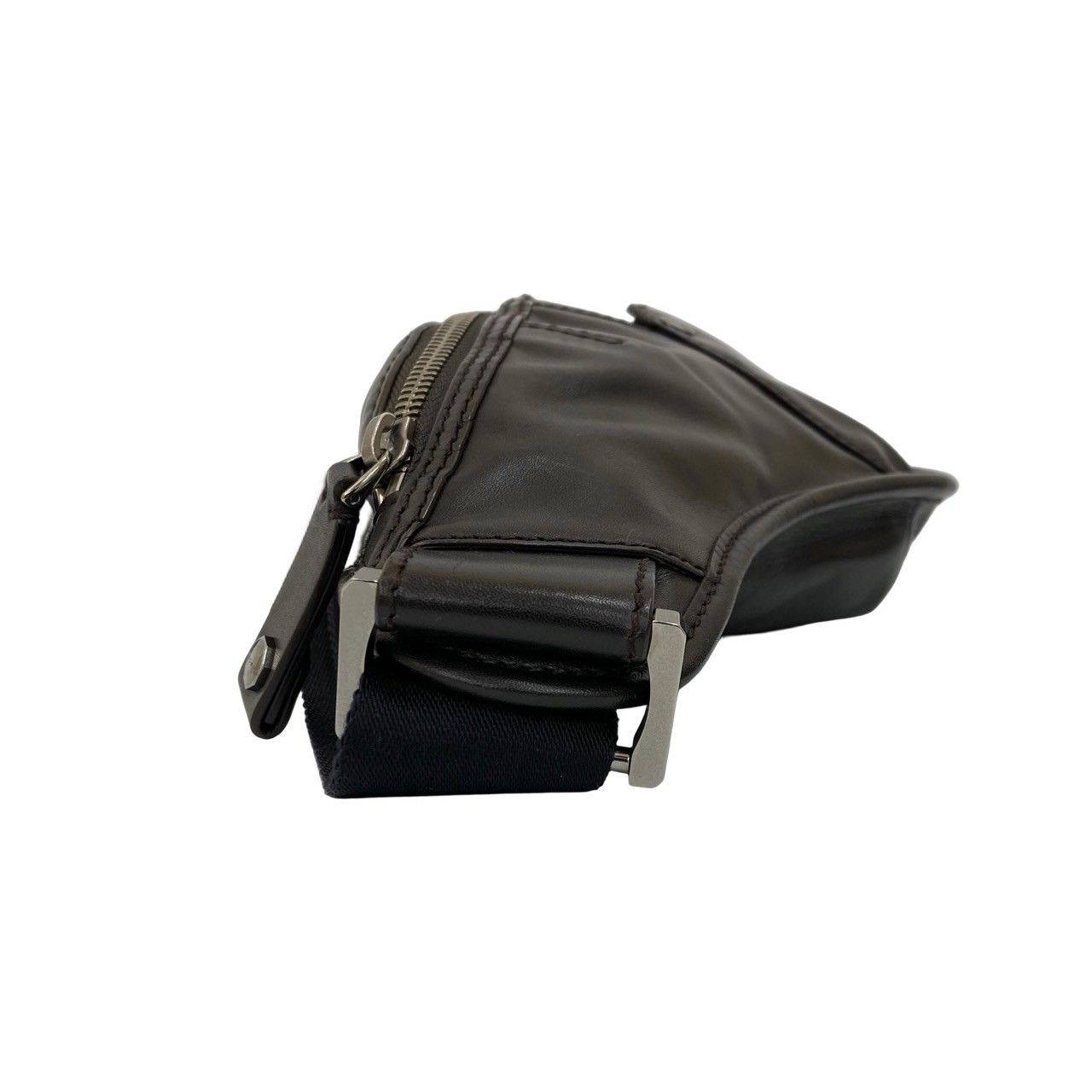 極 美品 ブルガリ ロゴ 金具 レザー ボディバッグ ウエストポーチブラウン. 極 美品 BVLGARI ブルガリ ロゴ 金具 レザー 本革 ボディバッグ