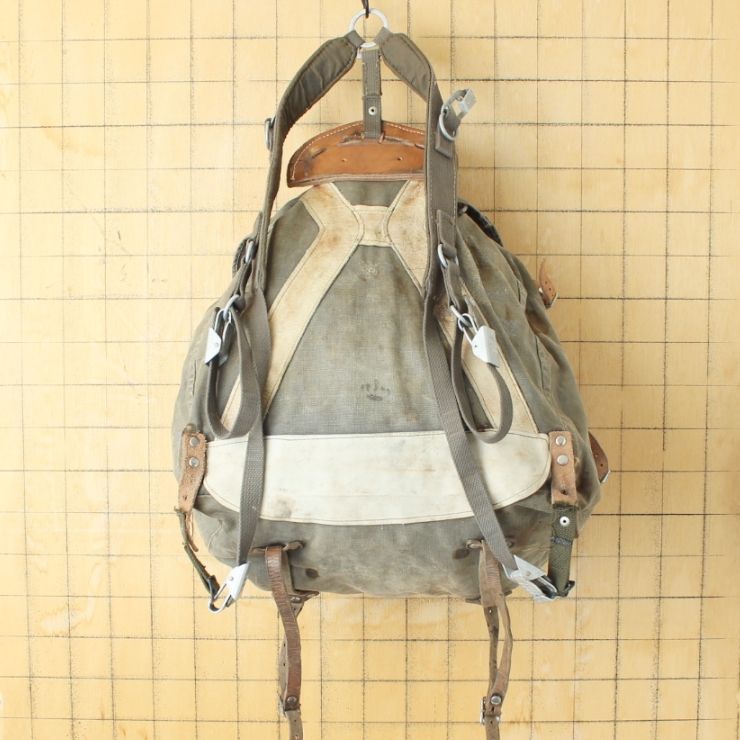 スウェーデン軍　m39バックパック　山岳部隊　 ヴィンテージ スウェーデン軍 m39バックパック 山岳部隊 ヴィンテージ - メルカリ