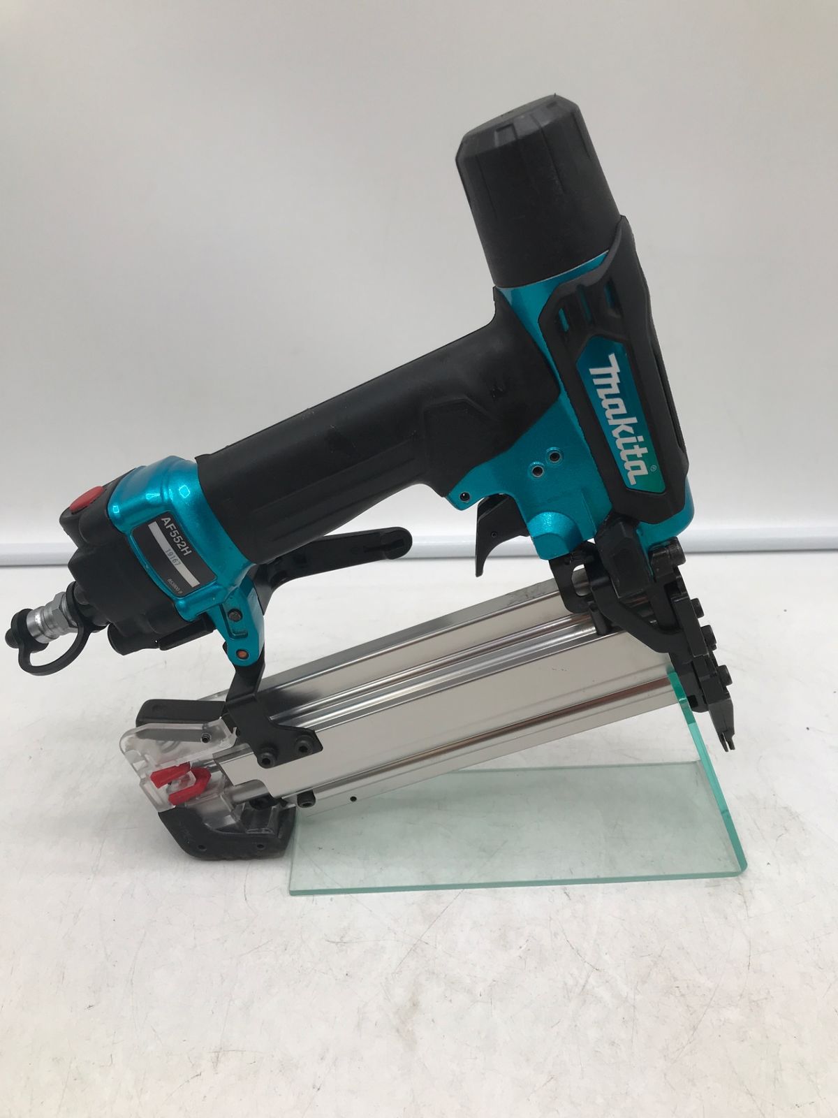 Makita|マキタ 高圧仕上釘打青