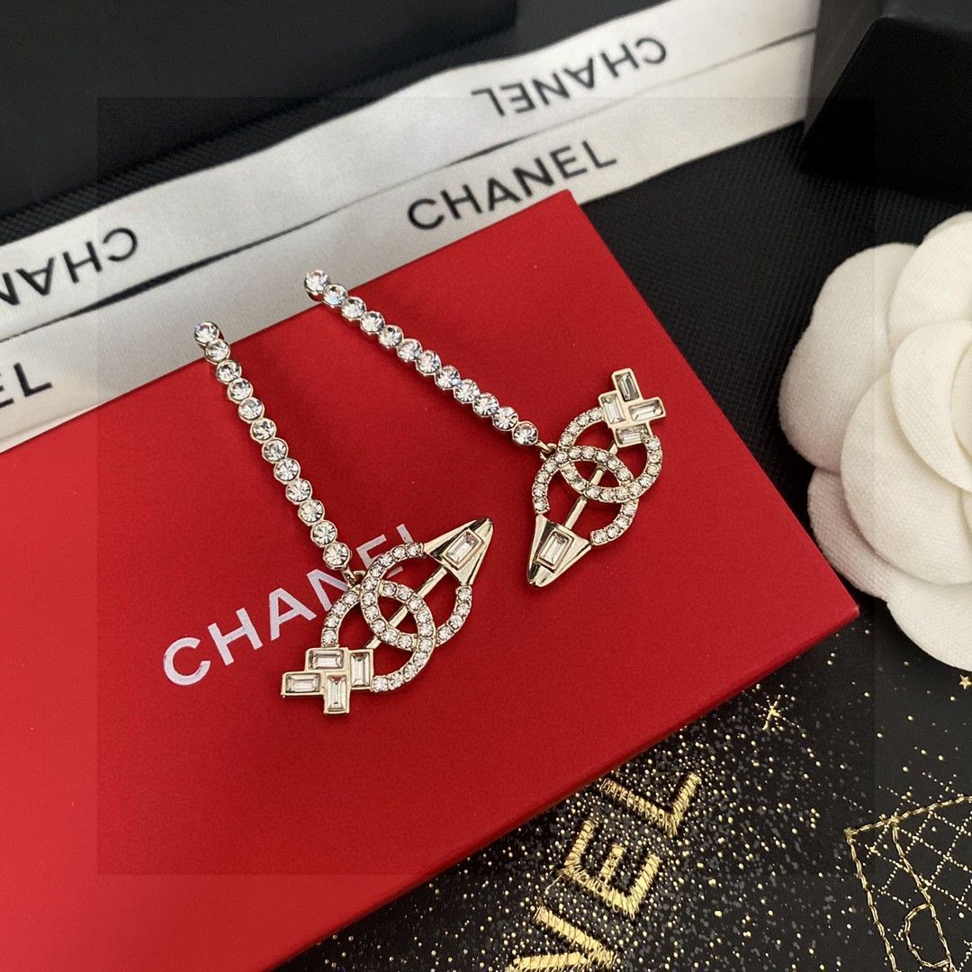 今日特価】CHANEL ヴィンテージ ダブル C イヤリング 送料無料