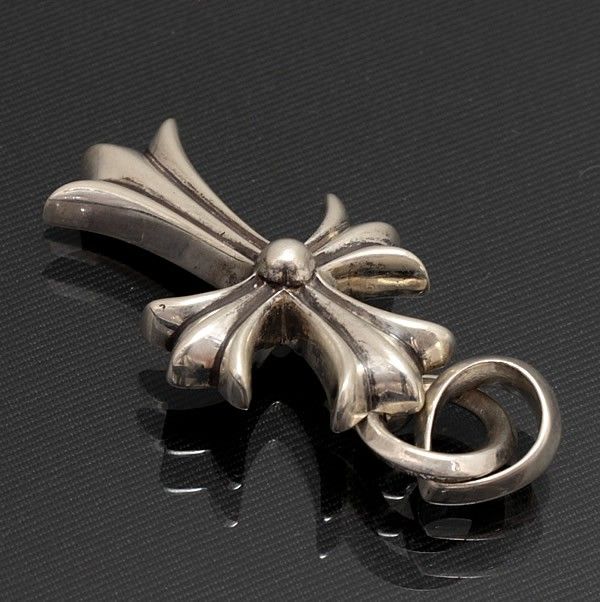 CHROME HEARTS 銀座店 クロムハーツ スモール CHクロス CHROME HEARTS 銀座店 クロムハーツ スモール CHクロス