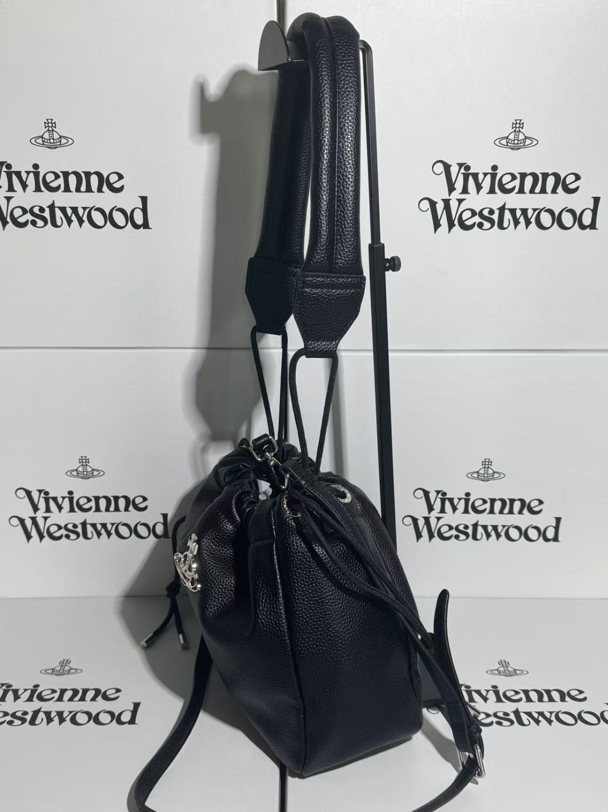 国内発送すぐ届く【Vivienne Westwood】ドローストリング バッグ Vivienne Westwood ヴィヴィアン CANVAS DRAWSTRING POUCH SET
