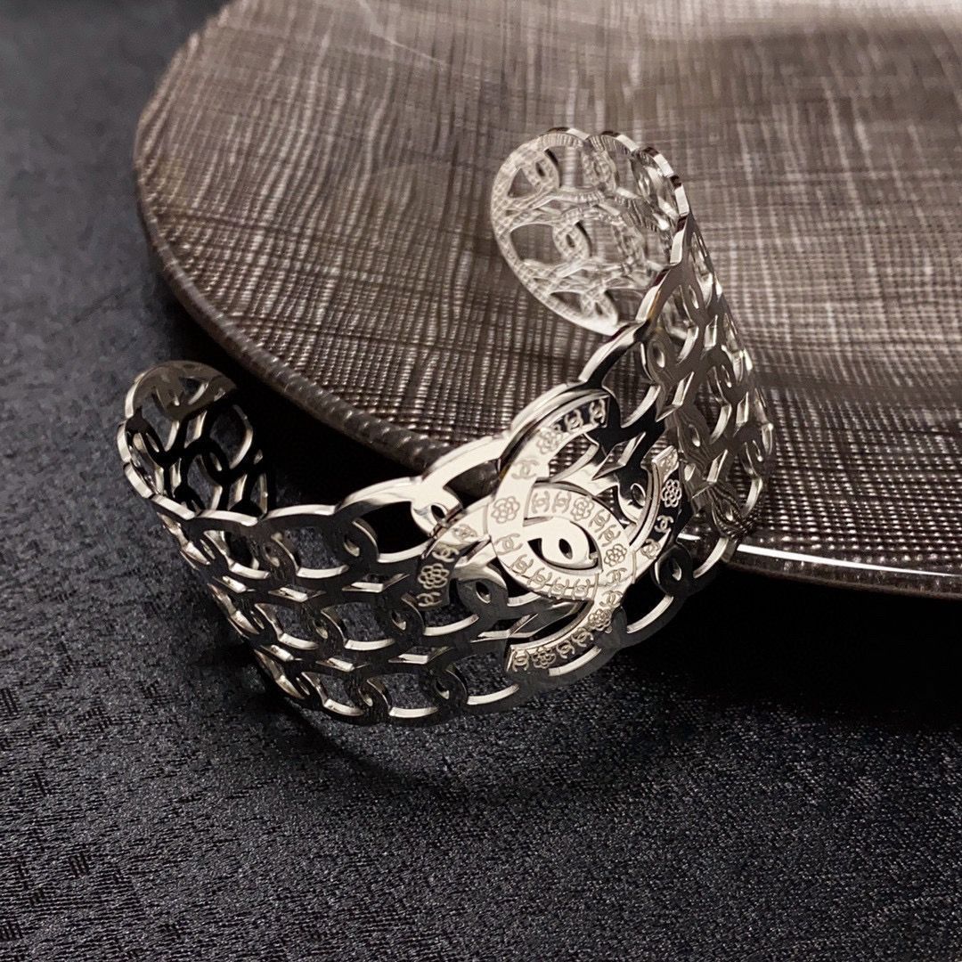 CHANELフラワーブレスレット　新作25P $_12.JPG?set_id=880000500F
