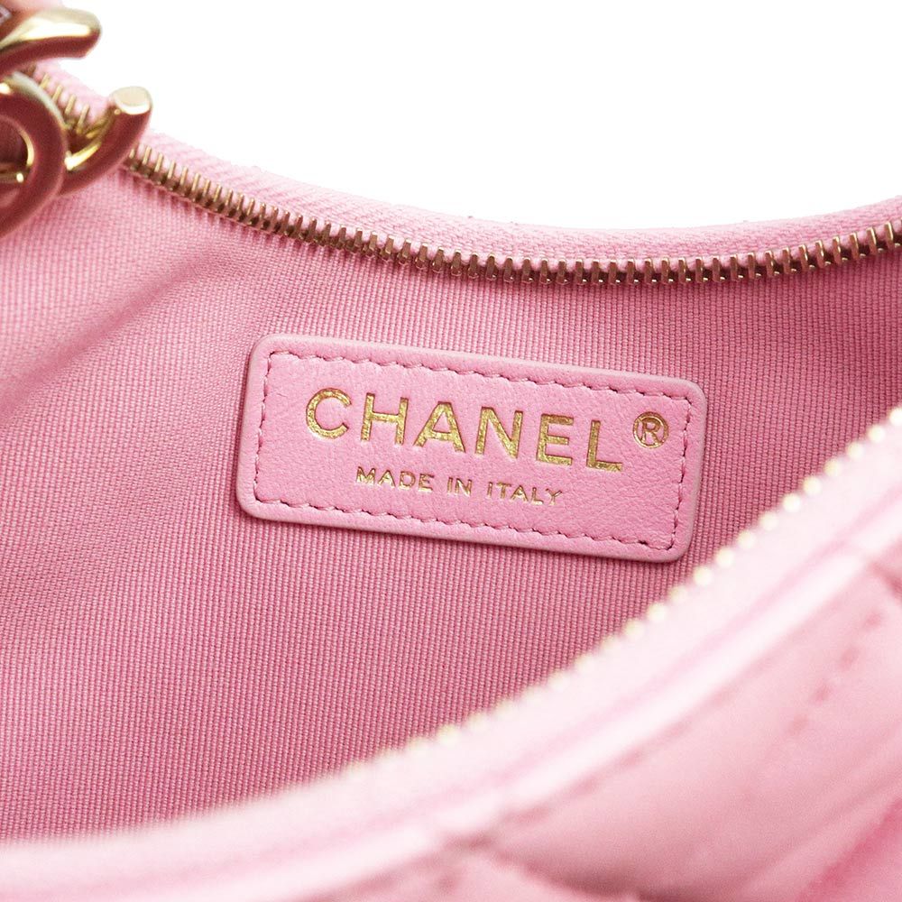 シャネル マトラッセ スモール ホーボー クロスボディ チェーン