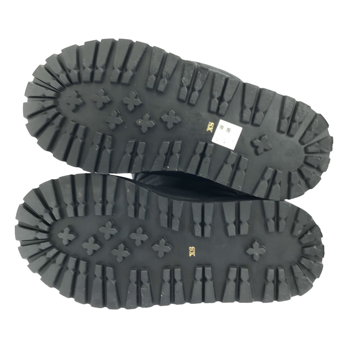 GARCONS |