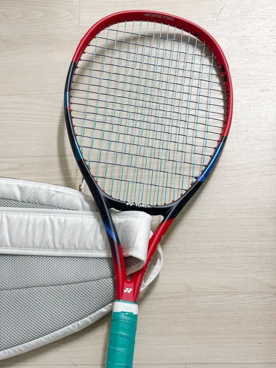 BabolaT（バボラ） ピュアエアロ 2023 300g 3 グリップ RFです