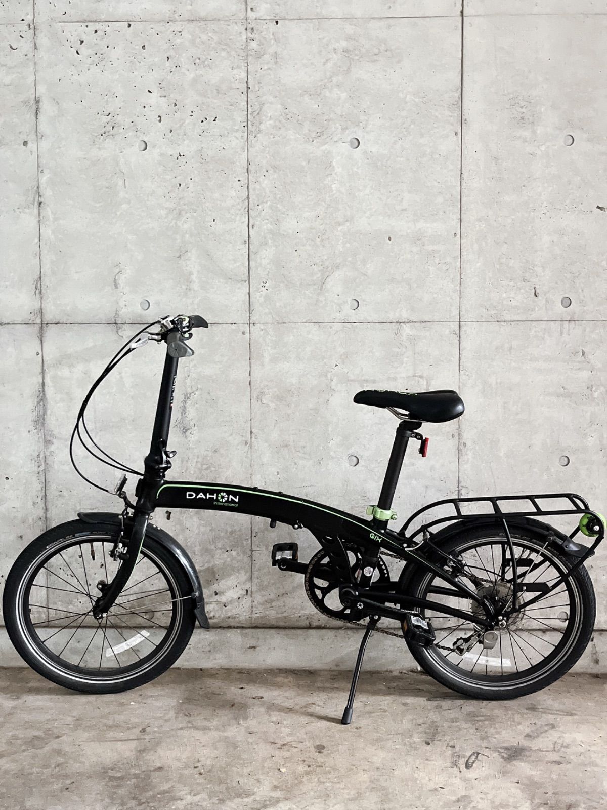 【希少】DAHON QIX D8 折りたたみ自転車 縦折り 20インチ Dahon Qix D8 Folding Bike Review - YouTube