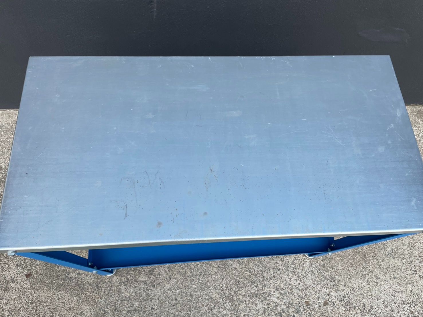 天板480mm×915mm 高さ820mm