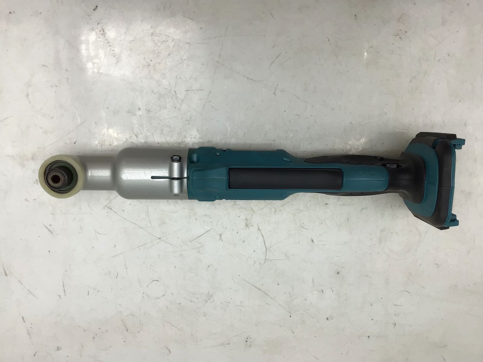 品 Makita|マキタ 14.4v充電式アングルインパクトドライバ TL060DZ ITDRU2ZAR8GG エコツール知立店 M02