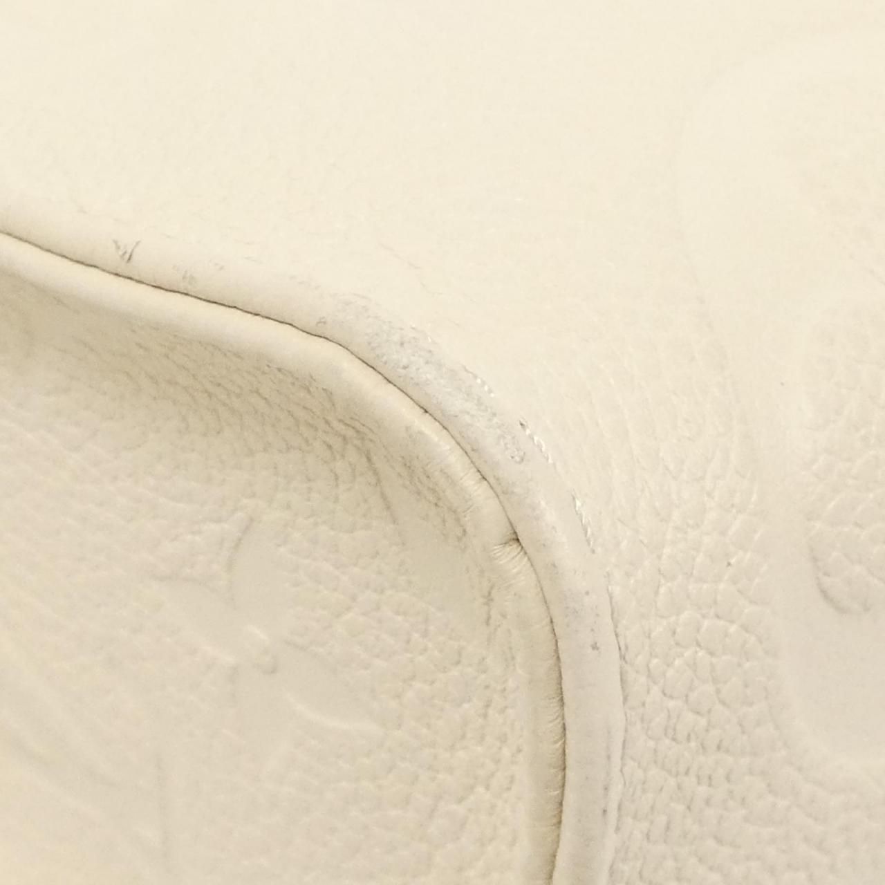 ルイヴィトン モノグラム アンプラント オンザゴーEW M23698 バッグ