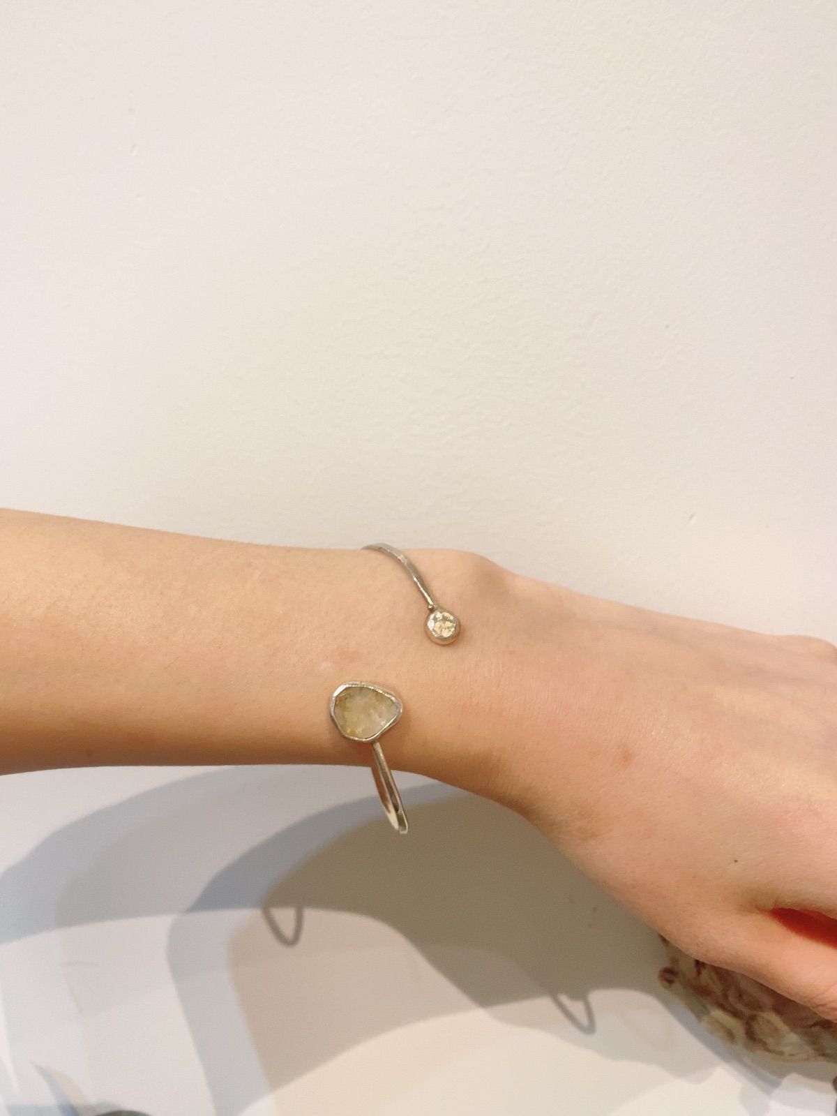 diorディオールクリアバングル クリスチャンディオール クリアバングル クリスチャンDIOR クリア