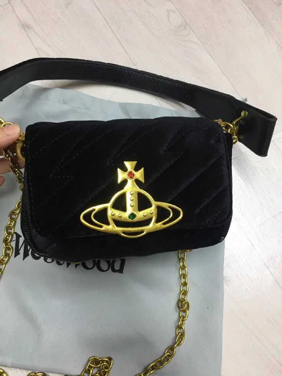 チェーンバッグ