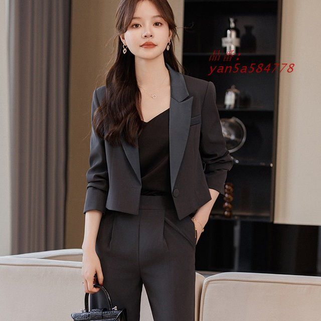 パンツスーツ 卒業式