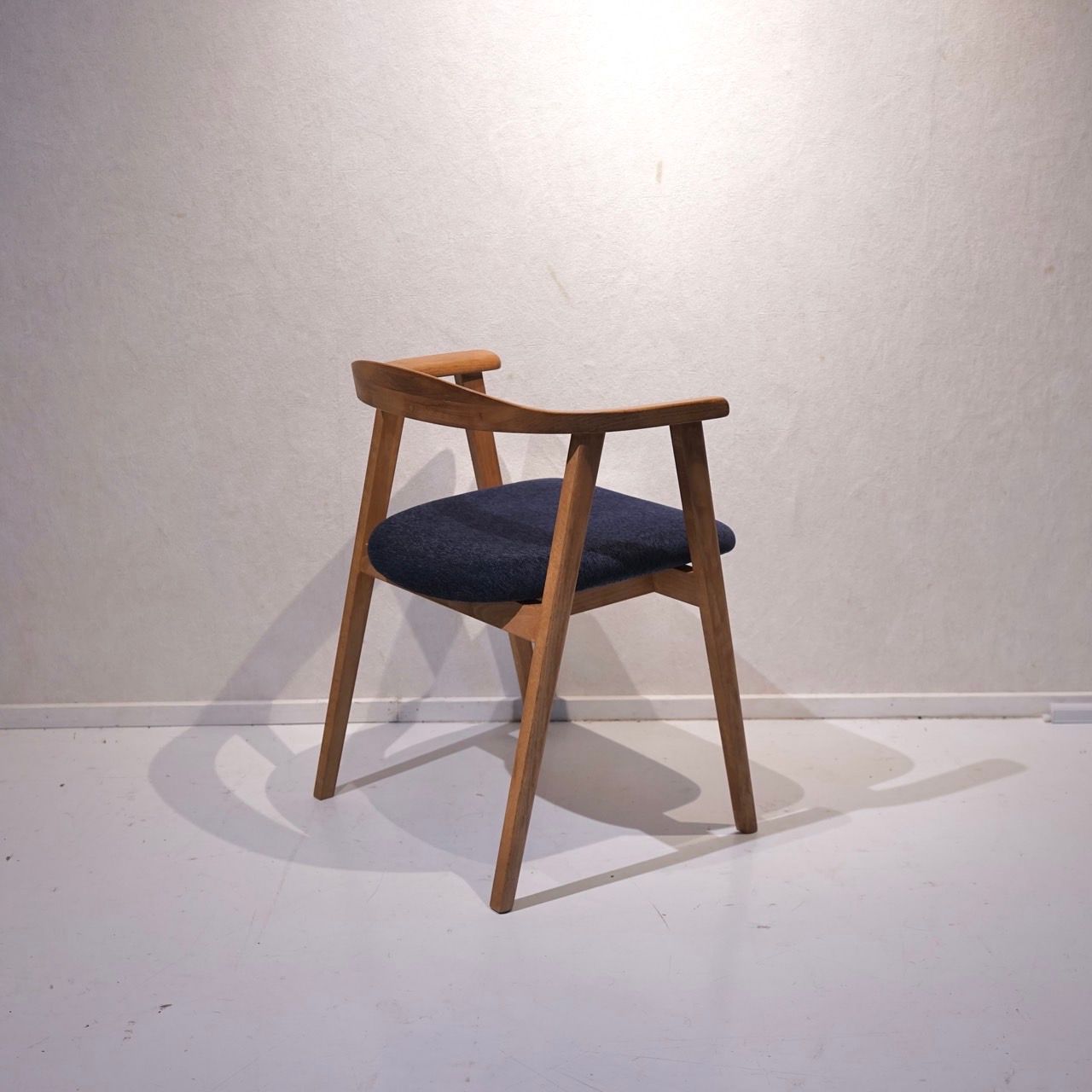 アームチェア 椅子