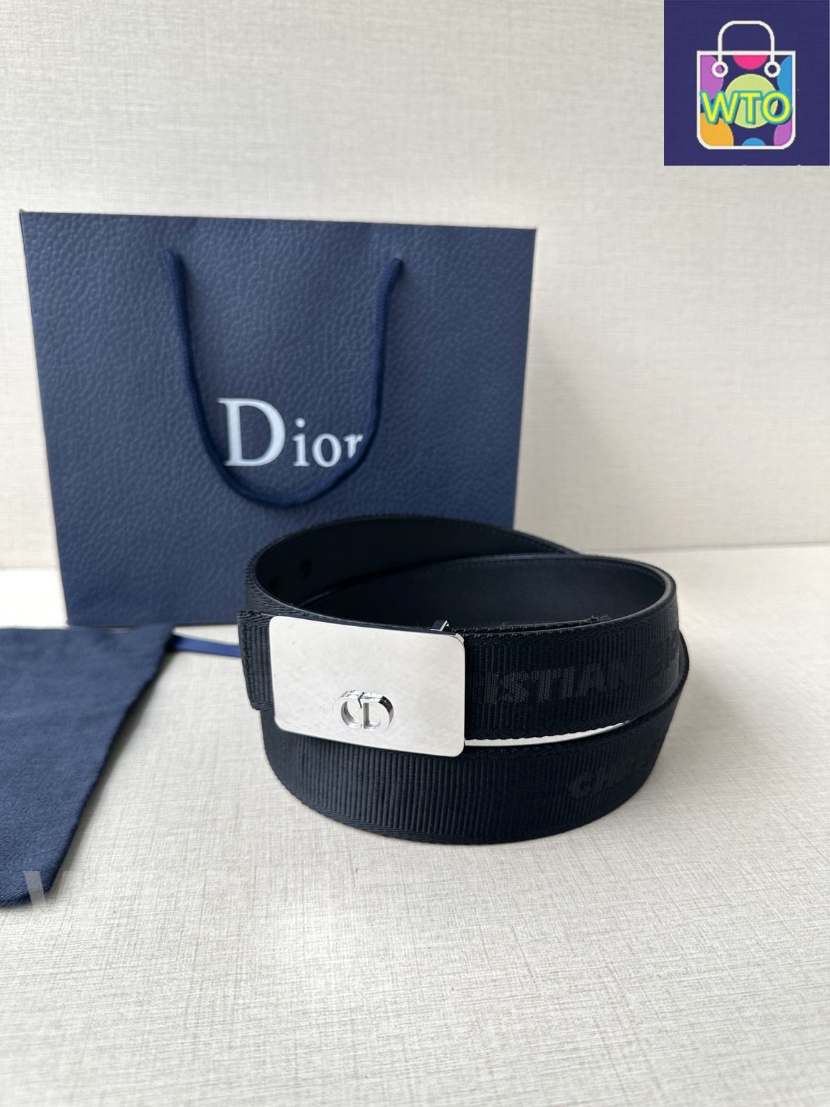 Dior メタルベルトバックル イタリア製　CDロゴ DIOR】CD Icon ベルトバックル