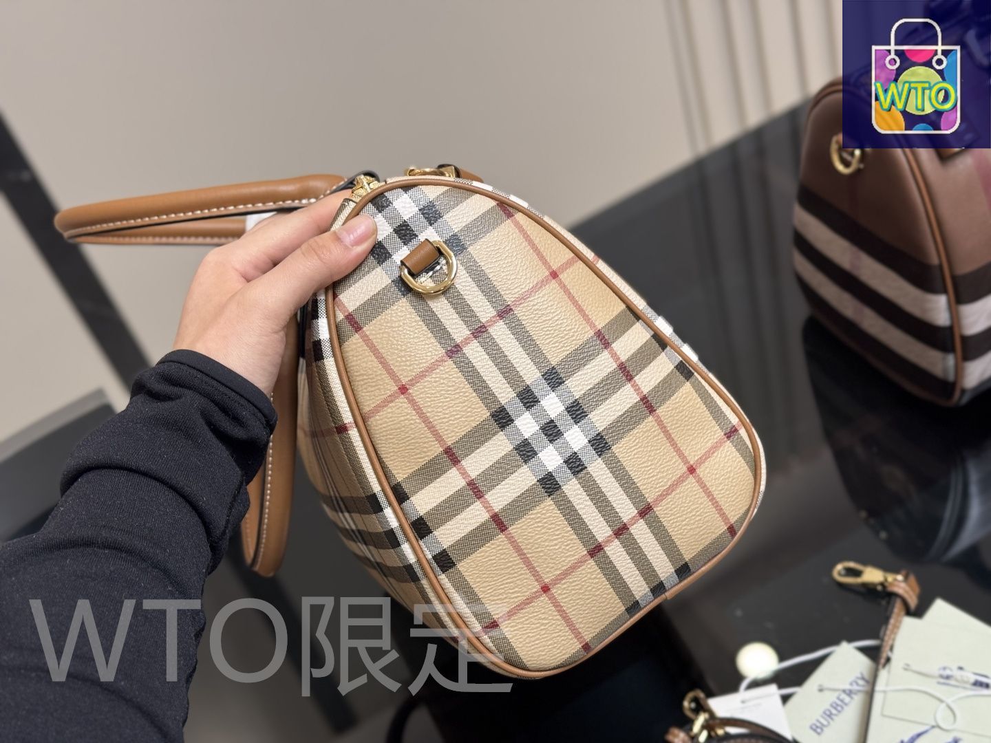 今日特価】Burberry ピローバッグ 31×21cm-WTO輸入1 - メルカリ