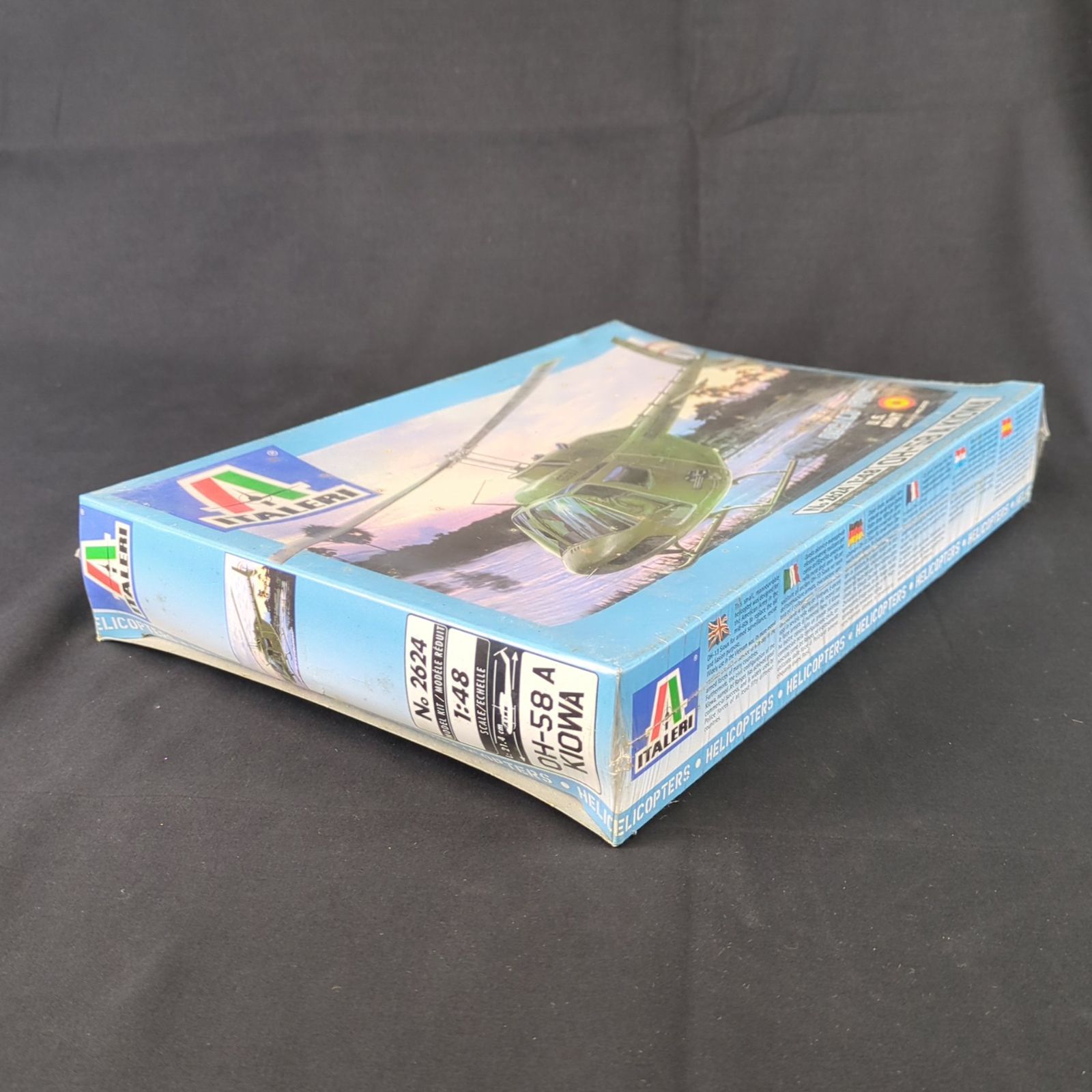 輸入キット 品 タミヤ | イタレリ 2624 1|48 OH-58 A KIOWA