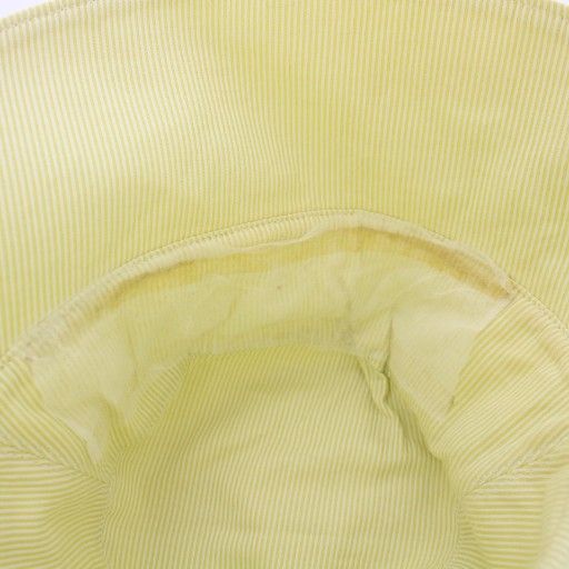 ライトグリーン