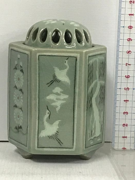 龍泉窯青磁獅子香炉 中国美術(青磁)｜売買されたオークション