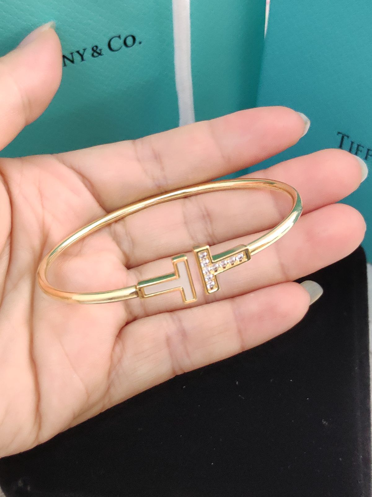 Tiffany-Co ティファニー ブレスレット T ワイヤー ブレスレット AU750 素敵 レディース用