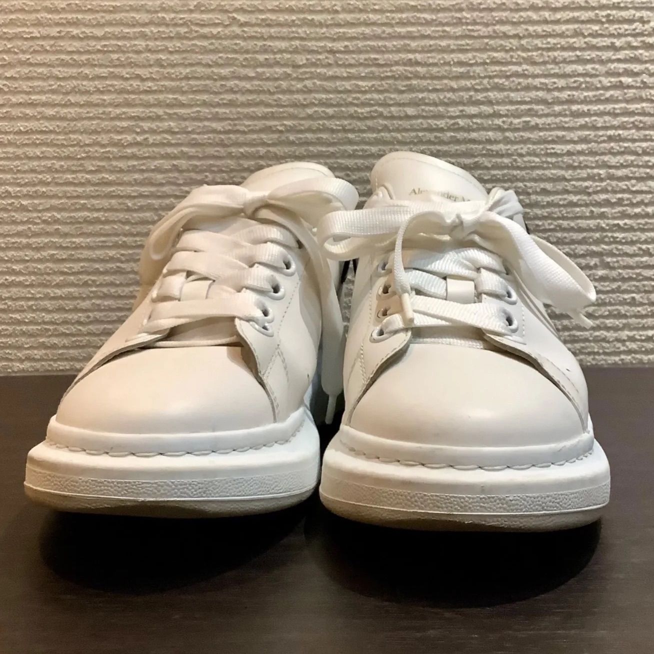 ALEXANDER McQUEEN レザースニーカー　39 ホワイト アレキサンダーマックイーン オーバーサイズド レザー