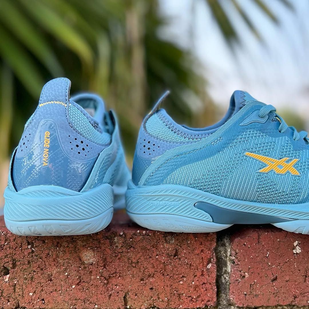 GLIDE NOVA ff グライドノヴァ アシックス asics 28cm ASICS GLIDE NOVA FF 3 アシックス グライドノヴァ 台湾限定