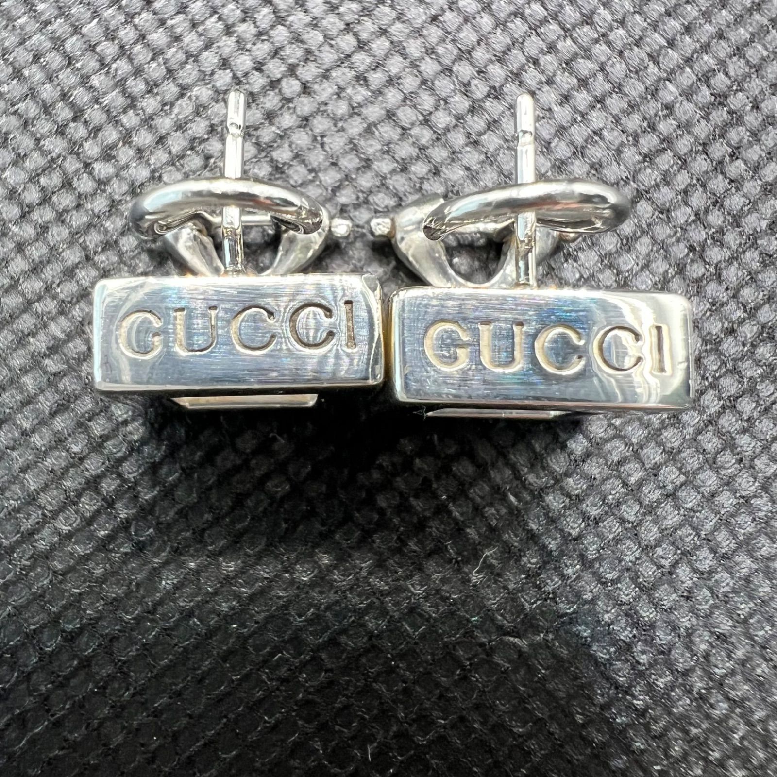 GUCCI グッチ スクエア ロゴ ピアス 両耳用 シルバー SV925