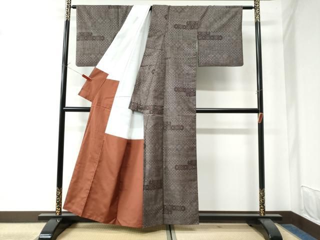 9マルキ 霞吉祥花唐草文