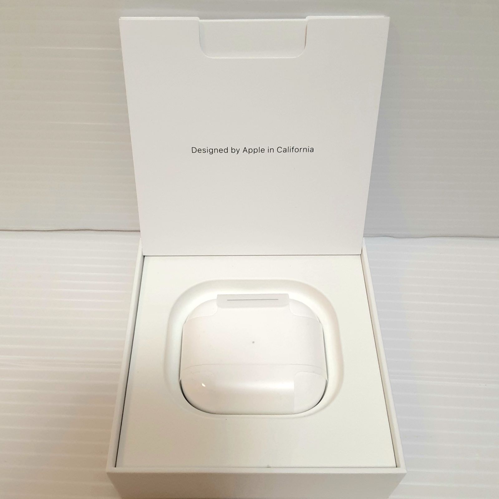 AirPods（第3世代）Magsafe充電ケース付き Apple AirPods（第3世代