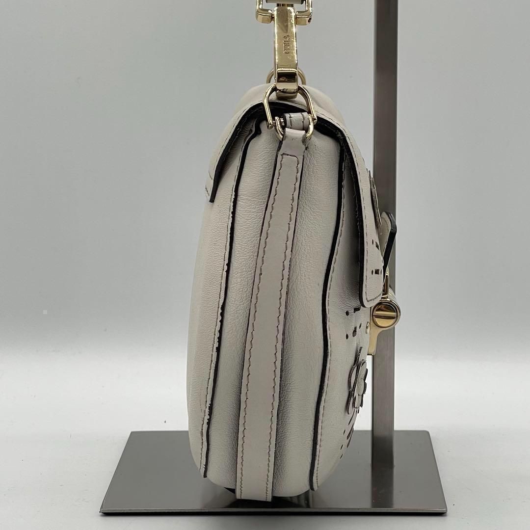 美品】FURLA クラブミニ フラワーモチーフ ショルダーバッグ 斜
