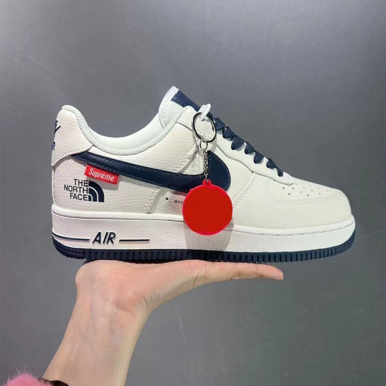 supreme×The North face×NIke Air Force 1 Low スニーカー メンズ レディース ローカット  男女兼用  箱付!