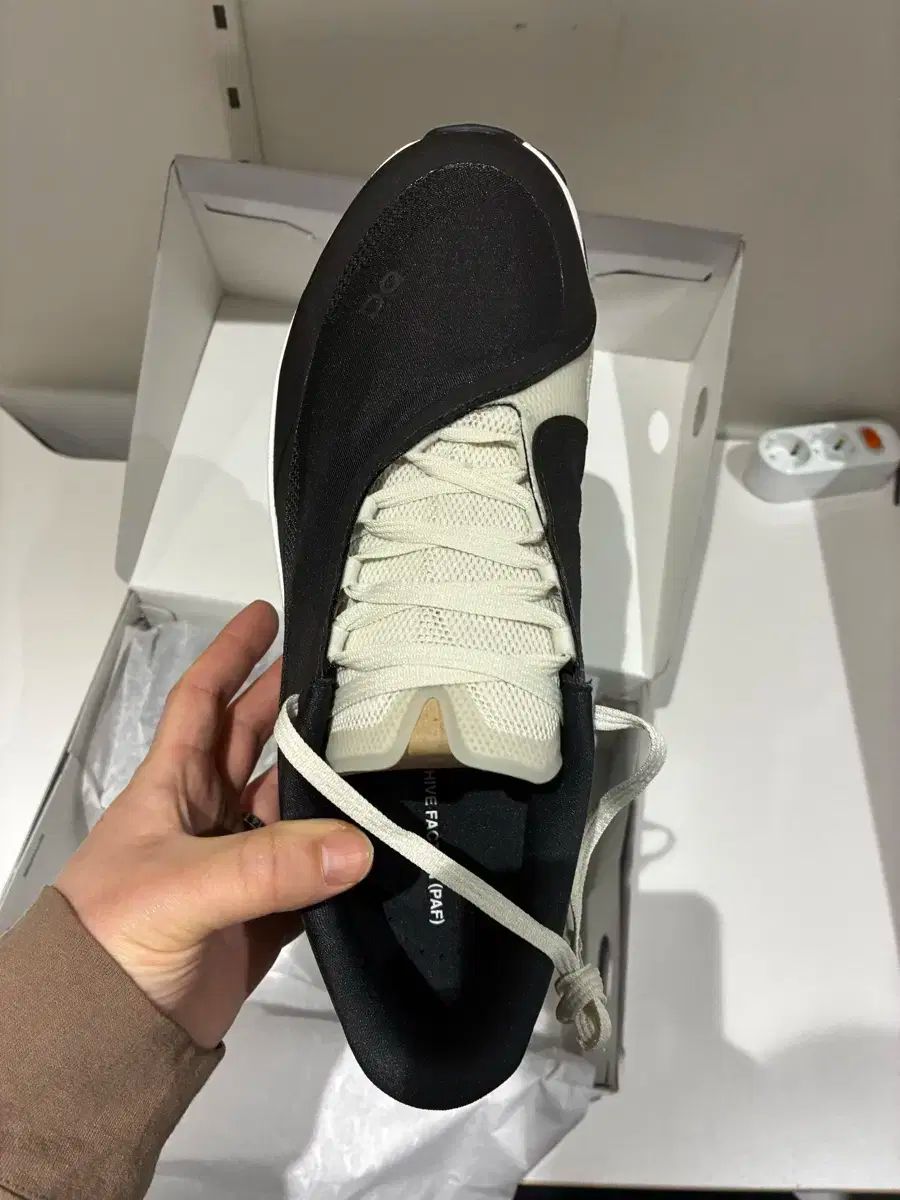 275 オン ラウ クラウド モンスター ハイパー3