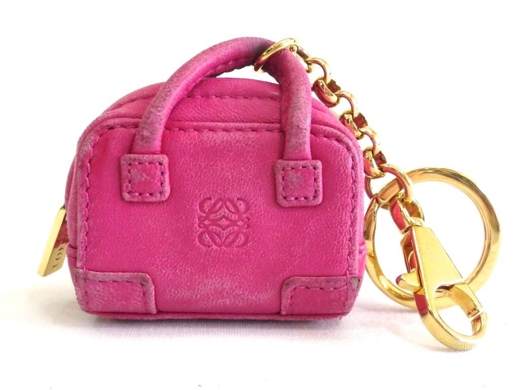 美品！LOEWEロエベ パーソナライズチャーム ピンク 美品！LOEWEロエベ パーソナライズチャーム ピンク