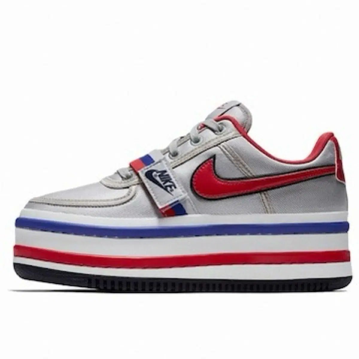NIKE ナイキ ハーフムーンスニーカー 240