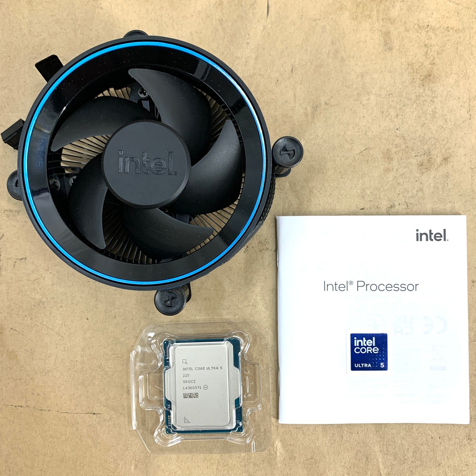 インテル Core Ultra 5 デスクトップ プロセッサー 225 10 コア 6 P コア 4E コア 最大 4.9 GHz